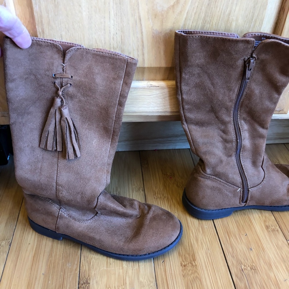 Girls boots faux  suede